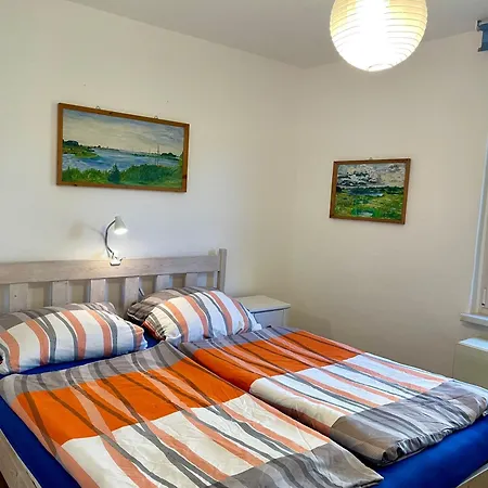 Mit Reetdach Prázdninový dům *